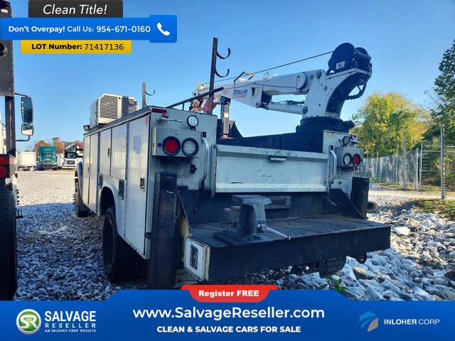 Used 2014 Ford F550 2WD Regular Cab Super Duty image 3