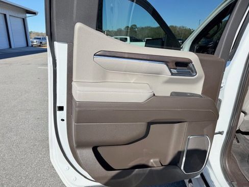 Used 2024 GMC Sierra 1500 SLT w/ SLT Premium Plus Package image 16