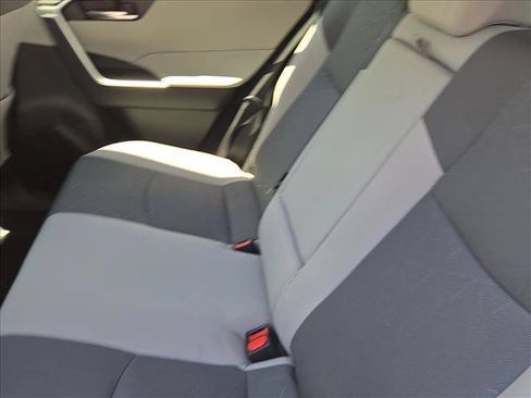 Used 2024 Toyota RAV4 XLE AWD/4WD image 19
