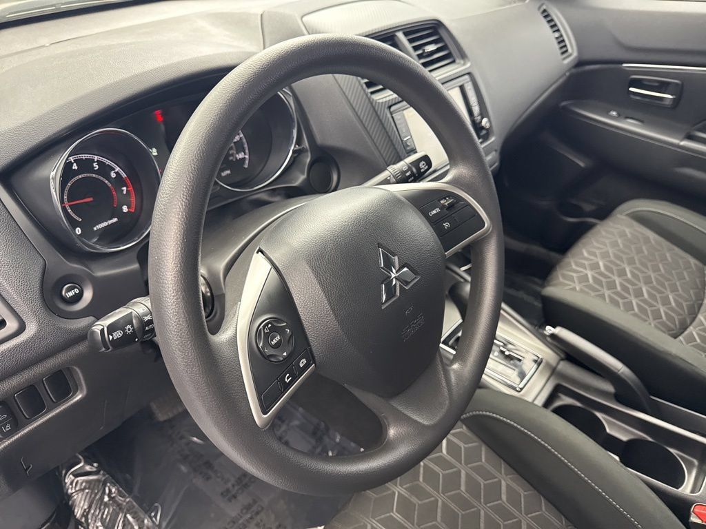 Used 2024 Mitsubishi Outlander Sport AWD image 9