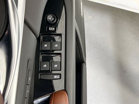 Used 2017 Cadillac XTS Luxury AWD/4WD image 18