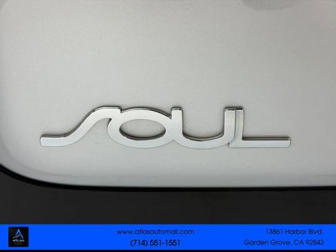 Used 2018 Kia Soul FWD image 9