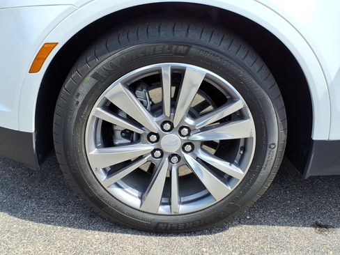 Used 2021 Cadillac XT5 Premium Luxury w/ LPO, Floor Liner Package AWD/4WD image 10