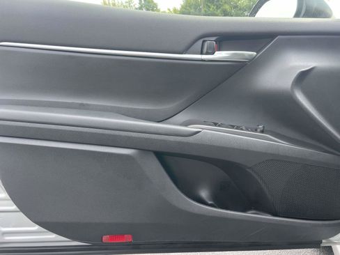 Used 2024 Toyota Camry SE FWD image 14