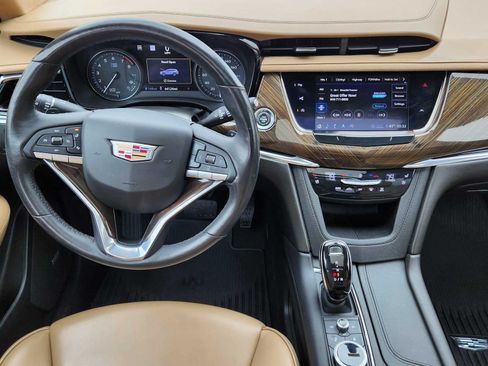 Used 2020 Cadillac XT6 Premium Luxury w/ Platinum Package AWD/4WD image 12