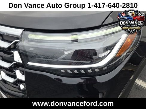 Used 2025 Ford Explorer Platinum w/ LUX Leather Package AWD/4WD image 38
