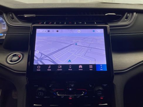 New 2025 Jeep Grand Cherokee L Limited image 13