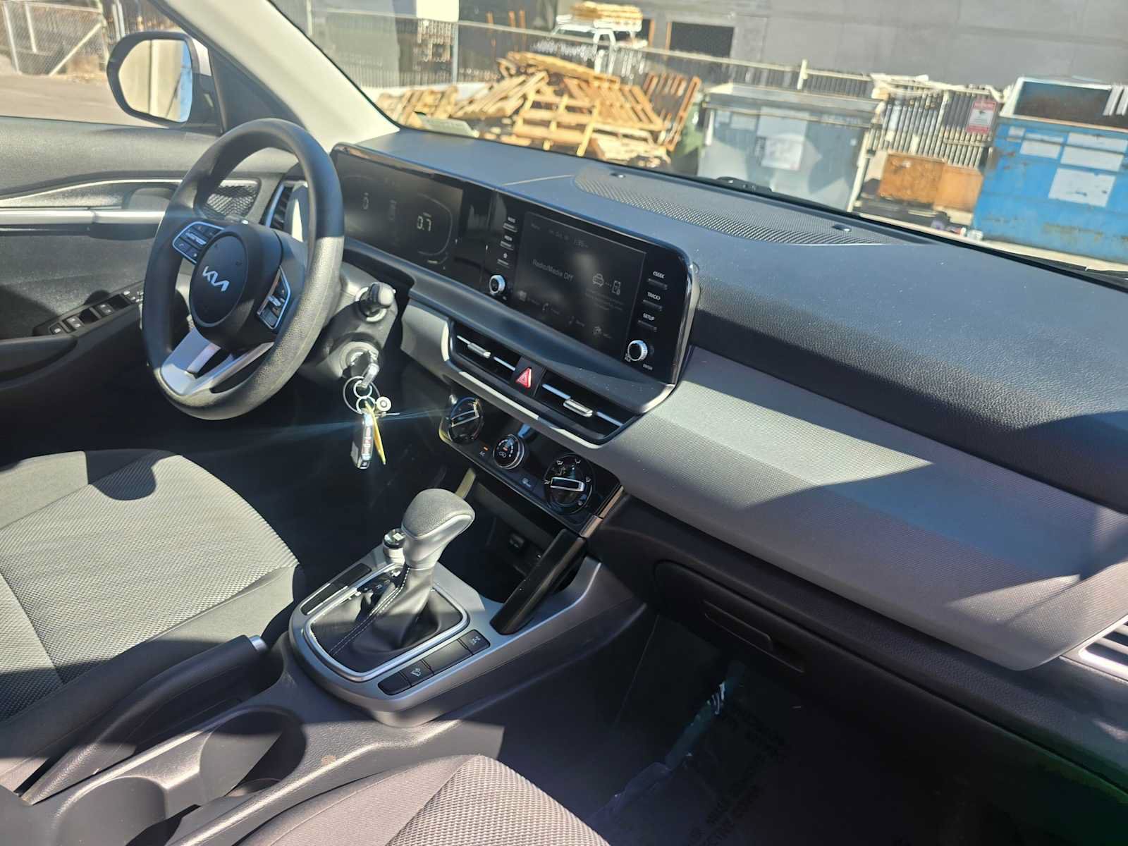 Used 2024 Kia Seltos LX AWD/4WD image 11
