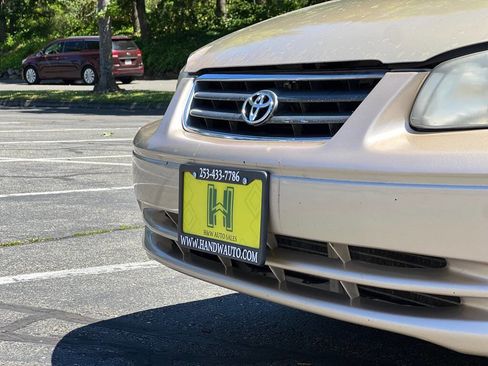 Used 2000 Toyota Camry LE image 15
