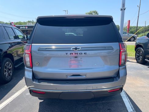 Used 2022 Chevrolet Tahoe Z71 w/ Luxury Package AWD/4WD image 13