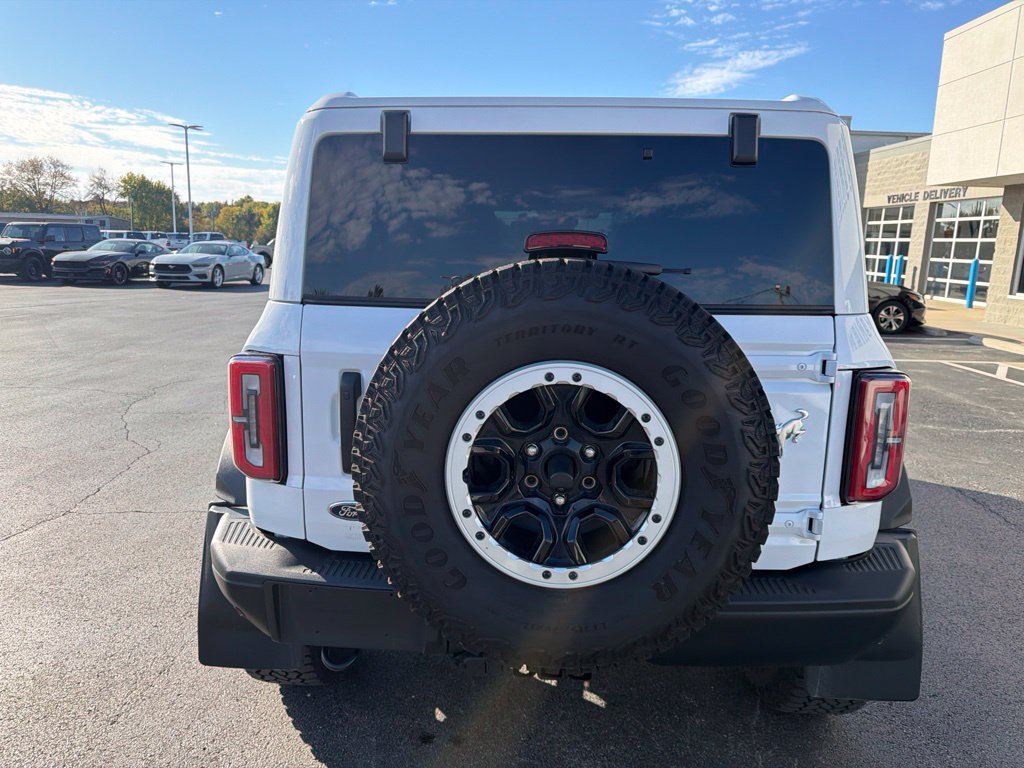 Used 2025 Ford Bronco Badlands AWD/4WD image 3