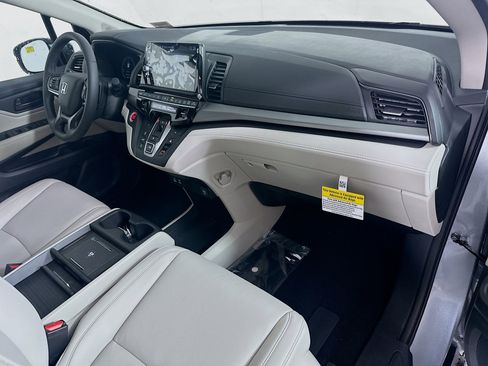 Used 2025 Honda Odyssey EX-L image 22