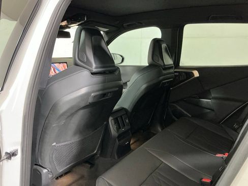 Used 2025 BMW X3 xDrive30i w/ Premium Package AWD/4WD image 24