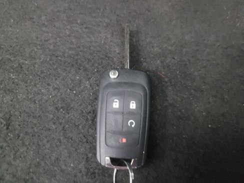 Used 2017 GMC Terrain SLE w/ Driver Alert Package I FWD image 32