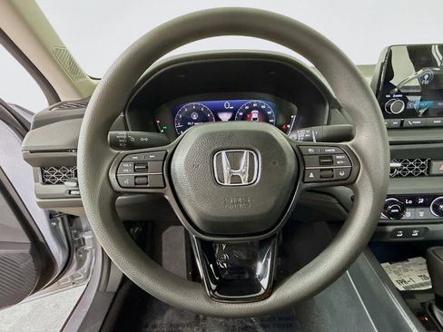 New 2025 Honda Accord SE image 9