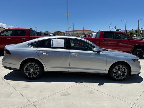 Used 2025 Honda Accord EX-L image 9
