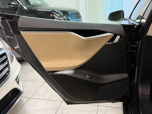 Used 2015 Tesla Model S P85D image 17