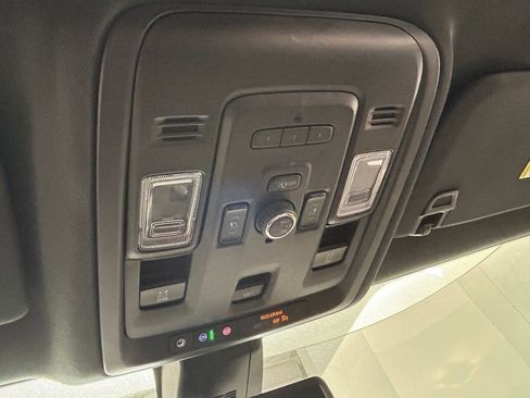 Used 2022 Chevrolet Tahoe LT w/ LT Signature Plus Package image 35