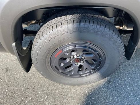 New 2026 Nissan Frontier PRO-4X w/ Pro-4x Convenience Package image 7