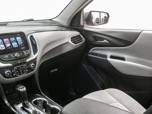 Used 2018 Chevrolet Equinox LT w/ Sun & Infotainment Package AWD/4WD image 12