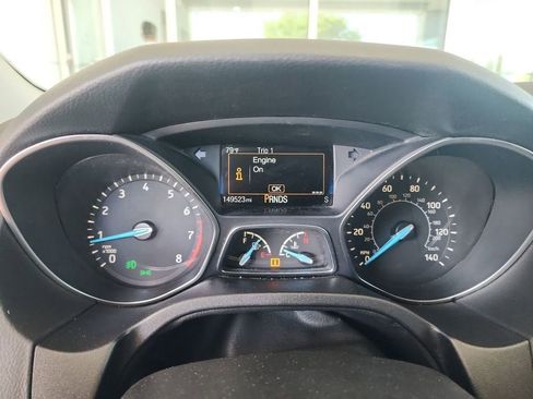 Used 2016 Ford Focus Titanium FWD image 11
