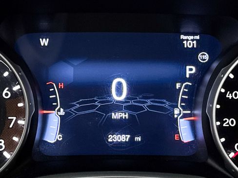 Used 2019 Jeep Compass Sport w/ Tech Group FWD image 33