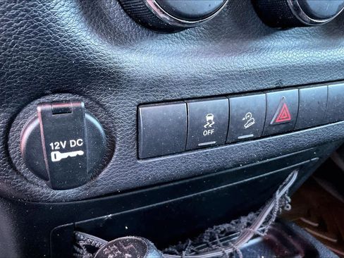 Used 2014 Jeep Wrangler Unlimited Sport w/ Connectivity Group image 30