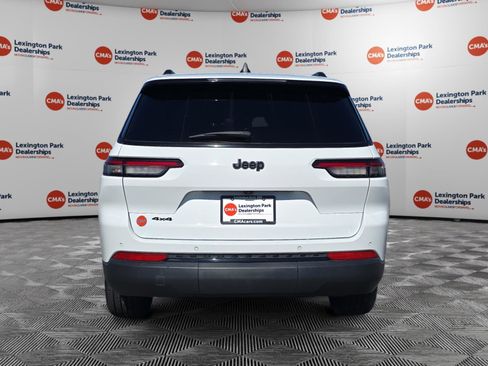 Used 2023 Jeep Grand Cherokee L Laredo image 6