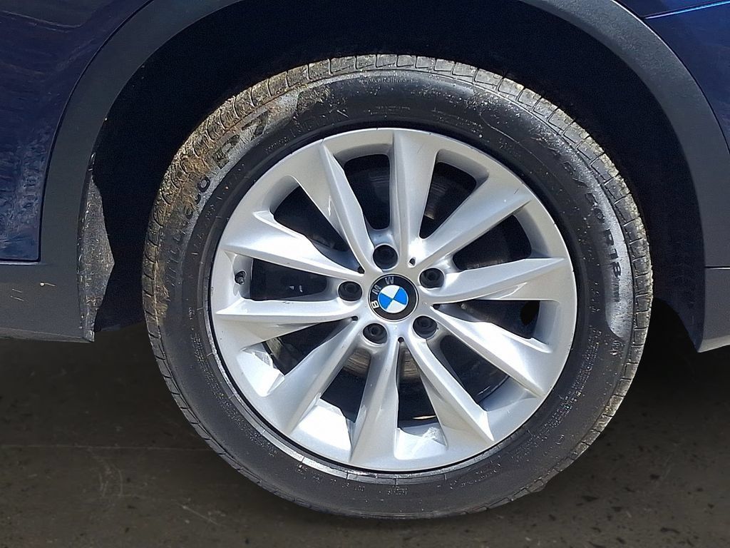 Used 2017 BMW X3 xDrive28i AWD/4WD image 9