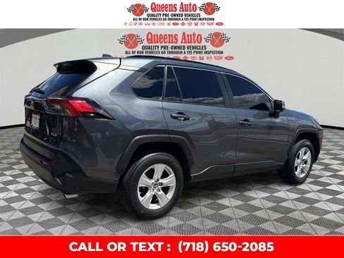 Used 2019 Toyota RAV4 XLE FWD image 7