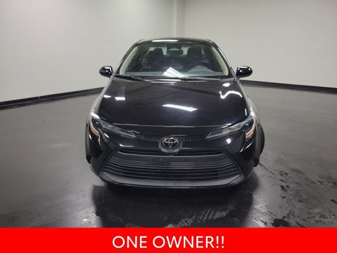 Used 2024 Toyota Corolla LE FWD image 3
