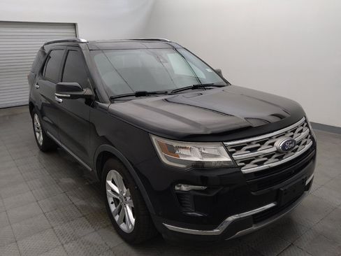 Used 2018 Ford Explorer Limited w/ Equipment Group 301A FWD image 13