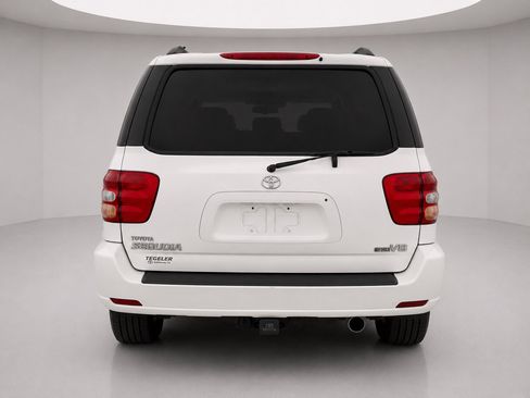 Used 2004 Toyota Sequoia Limited RWD image 4