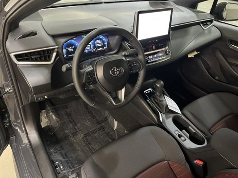 Used 2026 Toyota Corolla SE image 14