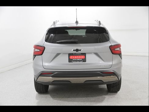 Certified 2024 Chevrolet Trax ACTIV w/ Driver Confidence Package FWD image 19