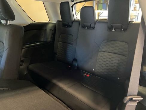 Certified 2024 Nissan Pathfinder SV image 17