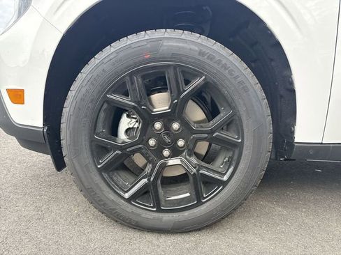 New 2025 Ford Maverick XLT w/ Black Appearance Package AWD/4WD image 10