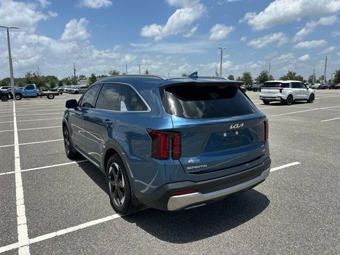 Certified 2025 Kia Sorento SX Prestige AWD/4WD image 9