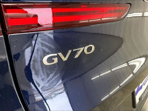 New 2026 Genesis GV70 2.5T AWD/4WD image 17