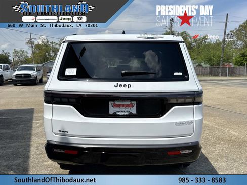 New 2026 Jeep Grand Wagoneer Limited AWD/4WD image 5