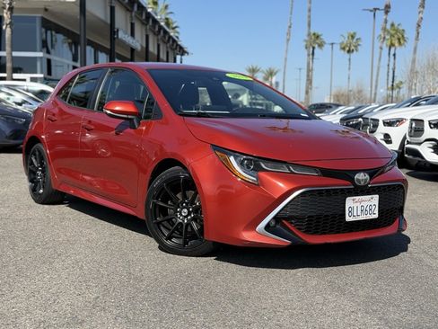 Used 2019 Toyota Corolla XSE image 1