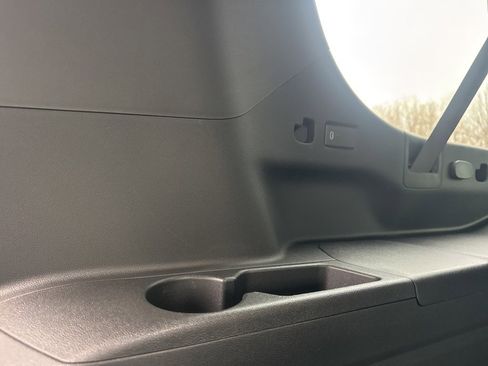 Used 2025 GMC Yukon XL AT4 w/ AT4 Premium Plus Package image 50