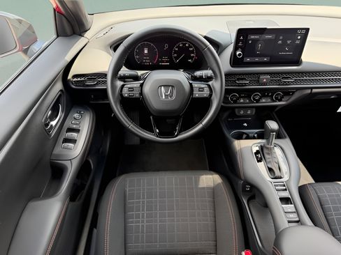 Certified 2026 Honda HR-V Sport image 11