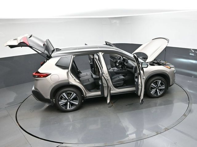 Used 2021 Nissan Rogue Platinum FWD image 44