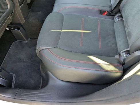 Used 2022 Mercedes-Benz GLA 35 AMG 4MATIC image 32