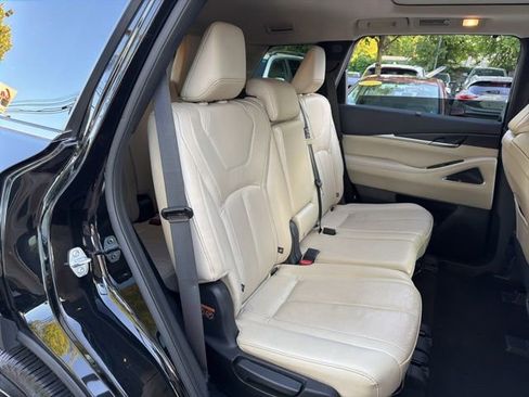 Used 2022 INFINITI QX60 Sensory w/ Vision Package AWD/4WD image 11