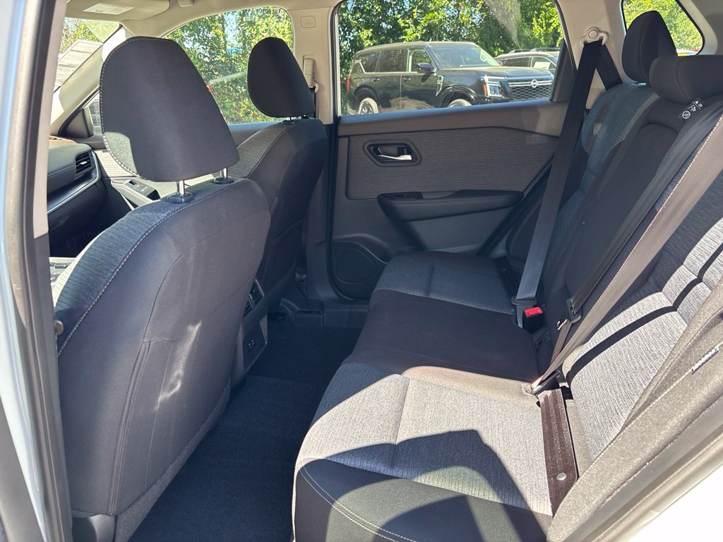Certified 2023 Nissan Rogue SV AWD/4WD image 15
