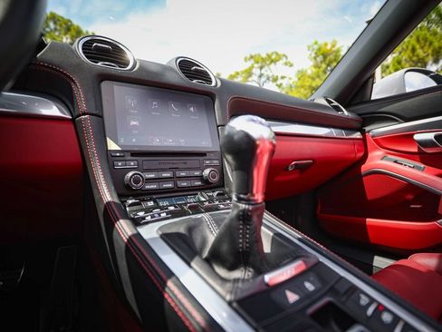 Used 2023 Porsche 718 Boxster GTS RWD image 33