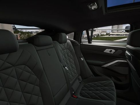 New 2026 BMW X6 xDrive40i w/ Climate Comfort Package image 38