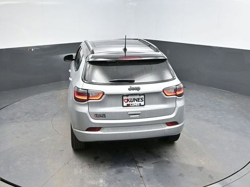 Used 2024 Jeep Compass Limited w/ High Altitude Package image 42